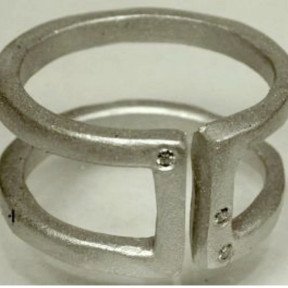 Saundra Messinger Open Bar Sterling Sliver Ring w/3 Diamonds - Picture 1 of 7